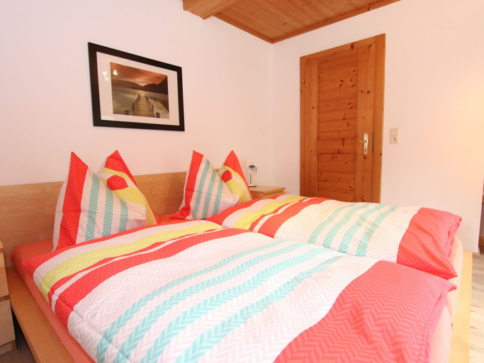 Bedroom 4, Apartment in Viehhofen Near Ski Lifts, Zell am See