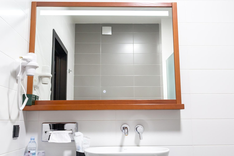 Bathroom 4, Sobi Hotel, Vyshhorods'kyi