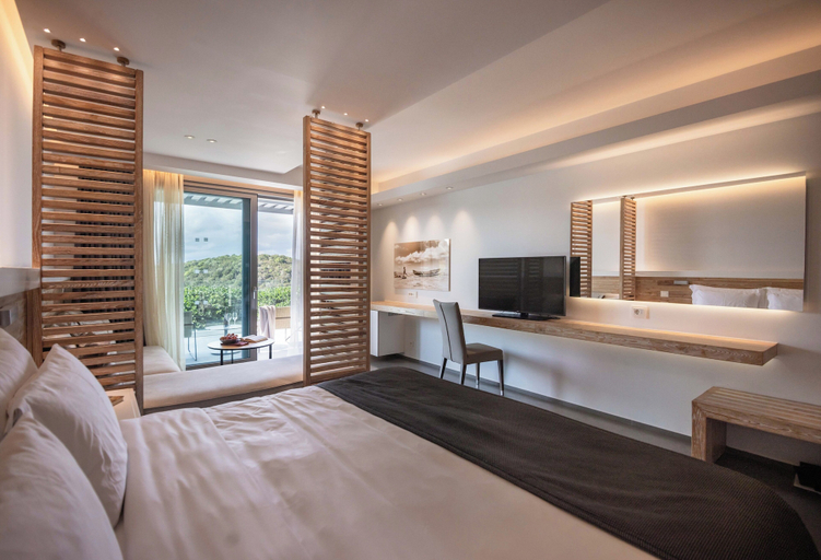 Bedroom 4, Mövenpick Resort Agios Nikolaos Sivota, Epirus