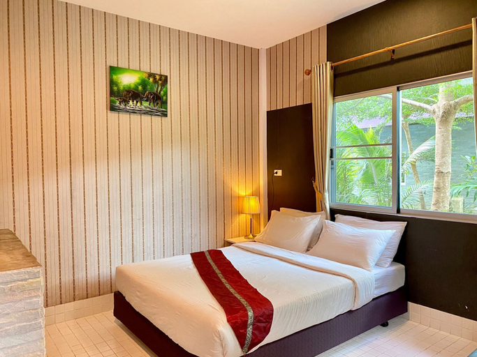 Bedroom 13