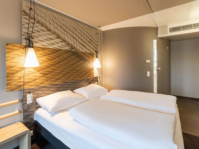 Bedroom 19