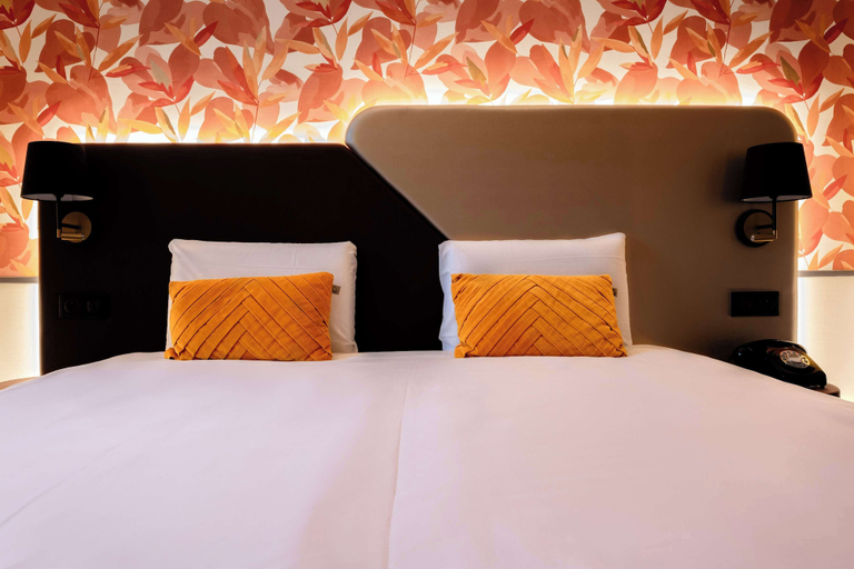 Bedroom 3, Hotel Kyriad Paris 10 Canal Saint Martin, Paris