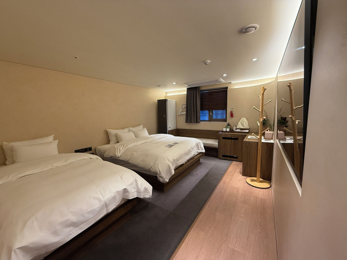 Bedroom 7