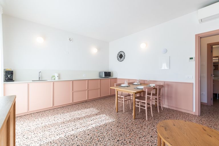 Dining Room 24