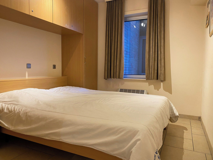 Bedroom, Apartment in Nieuwpoort by the Beach, West-Vlaanderen