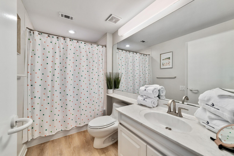 Bathroom 5, Beach Colony West 6D, Escambia