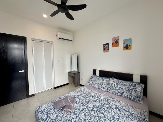 Bedroom 12