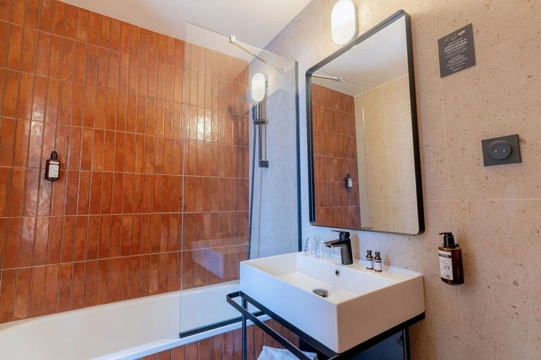 Bathroom 4, Grand Hôtel de la Seine, Seine-Maritime