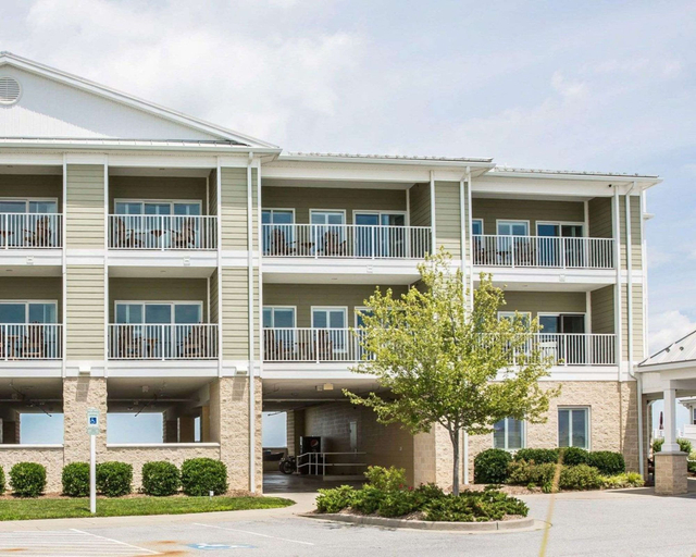 Exterior & Views 2, Island Inn & Suites, an Ascend Collection Hotel, Saint Mary's