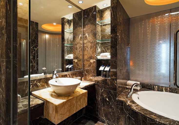 Bathroom 17