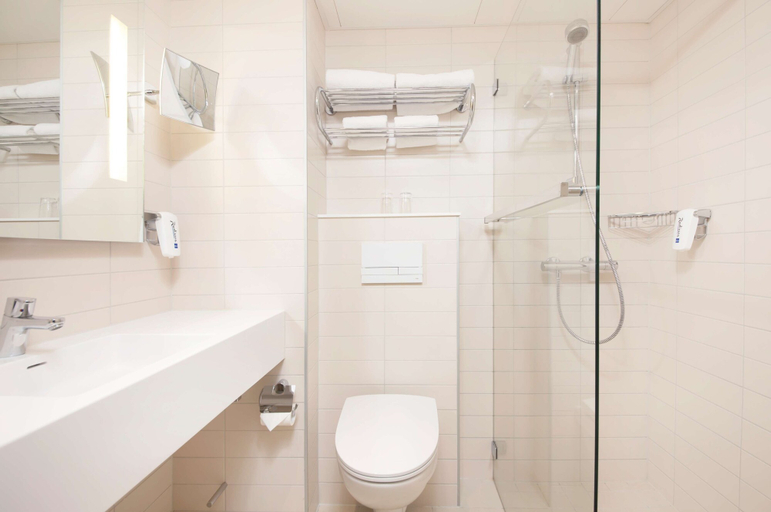 Bathroom 5, Radisson Blu Park Hotel, Oslo, Bærum