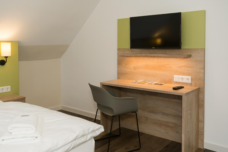 Bedroom 12
