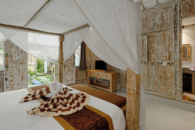 Bedroom 9
