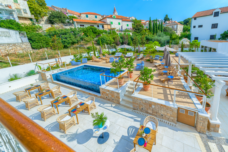 Sport & Beauty 2, Hotel Brattia, Postira
