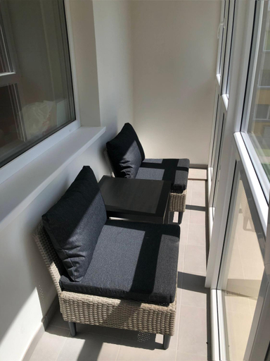 Facilities 5, TWIX dvi skirtingos gretimos erdves, Birštono