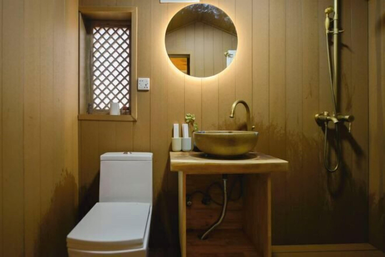 Bathroom 4, Gulangyu Gallery · Taoyuan Homestay, Xiamen