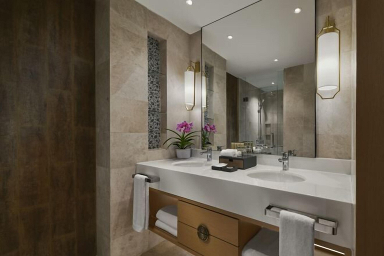 Bathroom 7
