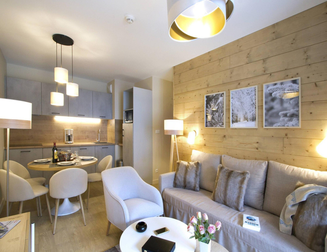 Living room 1, Apartment in L'eclose With Mountain Views, Isère