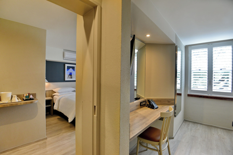 Bedroom 3, Town Lodge Bellville, City of Cape Town