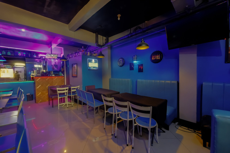 Food & Drinks 5, 1812 VC Lodge by ZUZU, Manila City