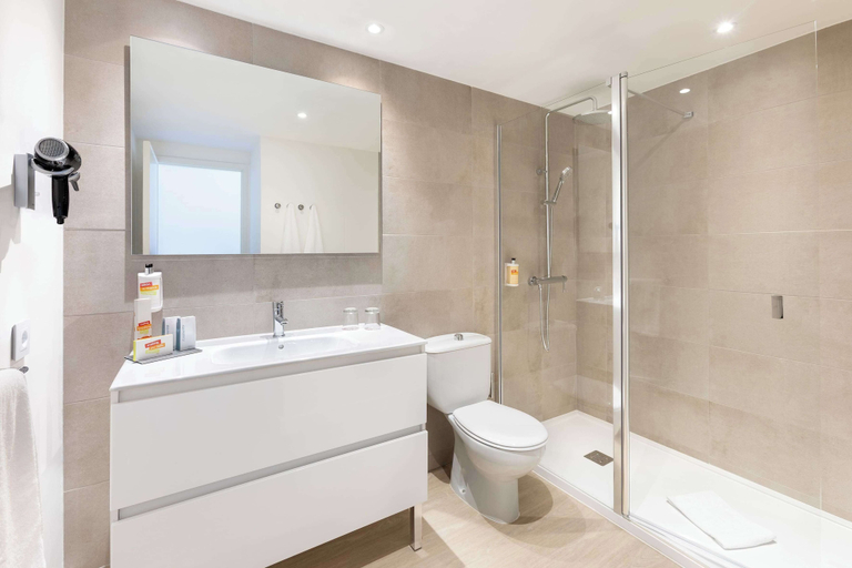 Bathroom 5, Sol Fuerteventura Jandia - All Suites, Las Palmas