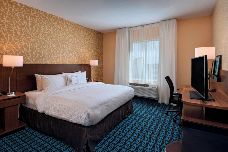 Bedroom 3, Fairfield Inn & Suites by Marriott Austin Buda, Hays