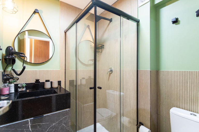 Bathroom 4, Studios Rebouças, São Paulo