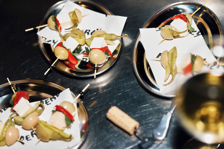 Food & Drinks 7