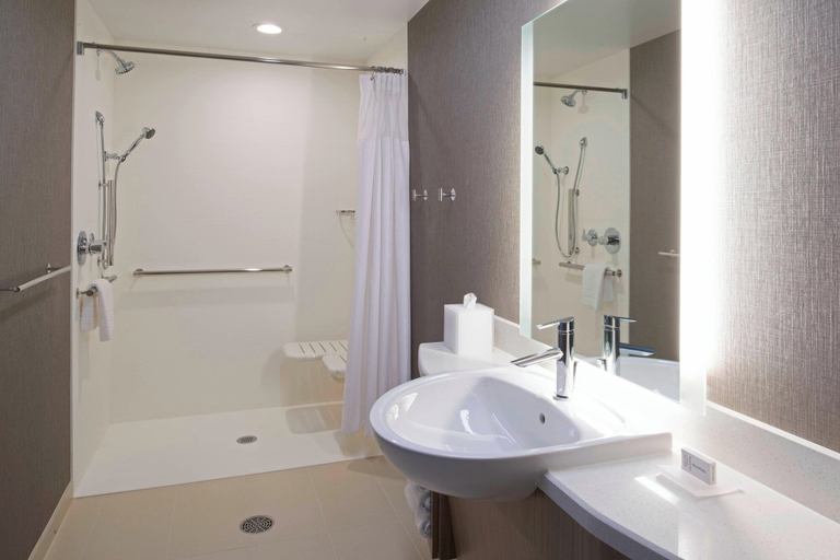 Bathroom 2, SpringHill Suites by Marriott East Lansing University Area, Ingham