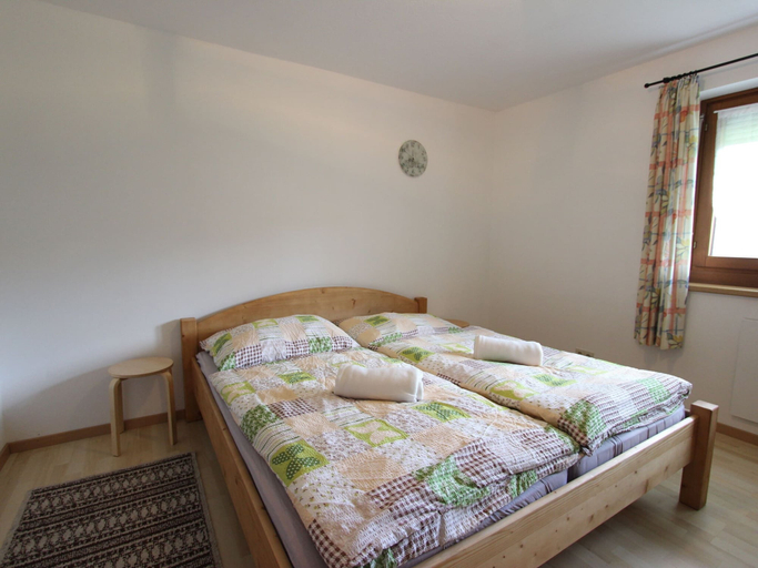 Bedroom 3, Spacious Holiday Home in Sankt Johann near Ski Area, Kitzbühel