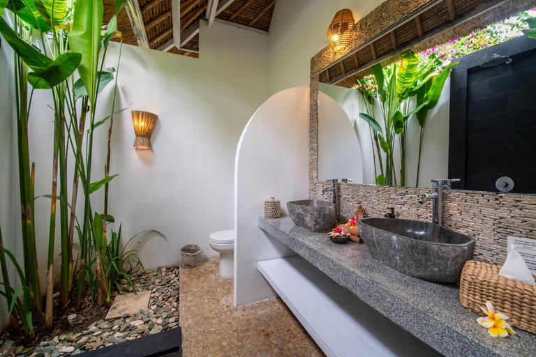 Bathroom 2, Villa Moana Poe Uluwatu, Badung