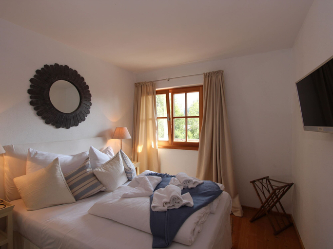 Bedroom 3, Apartment in Mittersill Near the ski Area, Zell am See