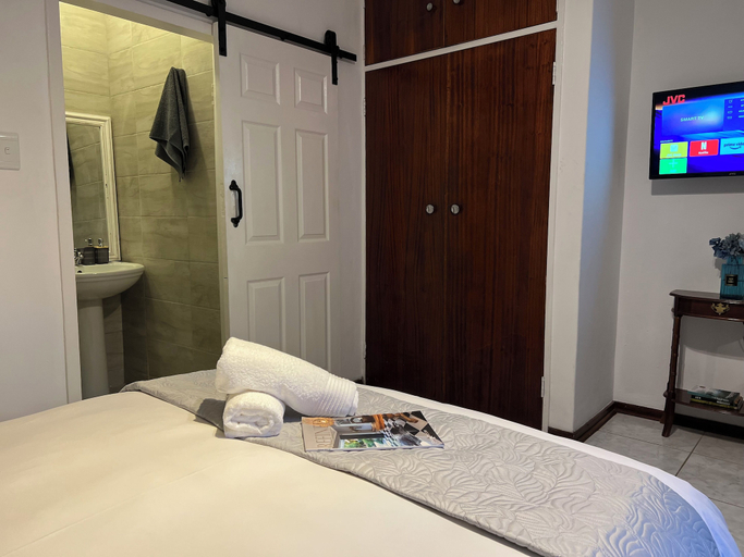 Bedroom 2, Map's View Guesthouse, City of Johannesburg