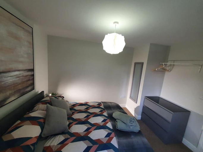 Bedroom 3, Three bed house 10 ml from Silverstone & 6 from MK, Northamptonshire
