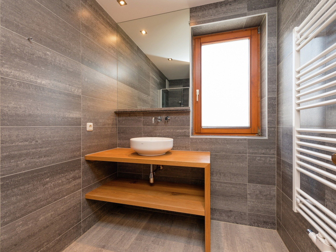 Bathroom 4, Chalet in Dienten in the Hochkoenig ski Region, Zell am See