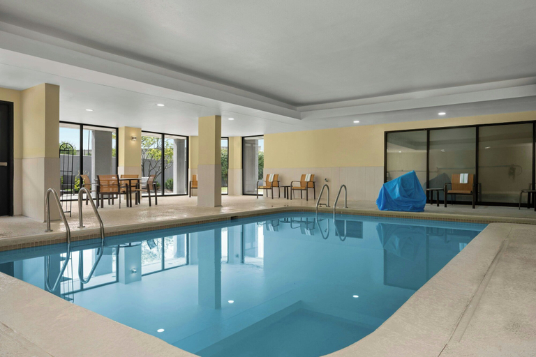 Sport & Beauty 5, Courtyard by Marriott Indianapolis Northwest, Indianapolis