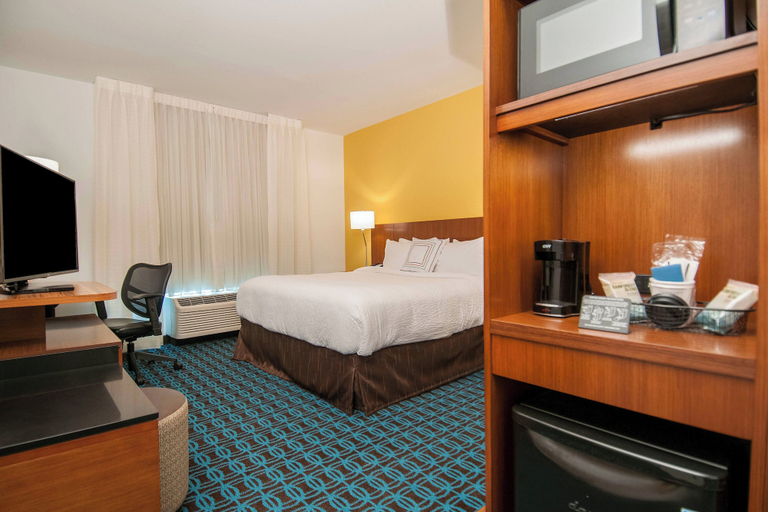 Bedroom 3, Fairfield Inn & Suites by Marriott LaPlace, Saint John the Baptist