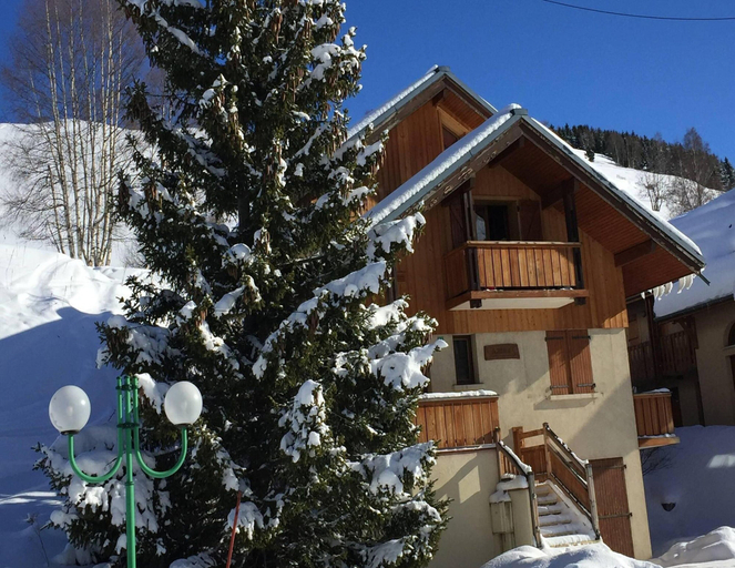 Others 1, Chalet in Les Deux Alpes with Panoramic Views, Isère