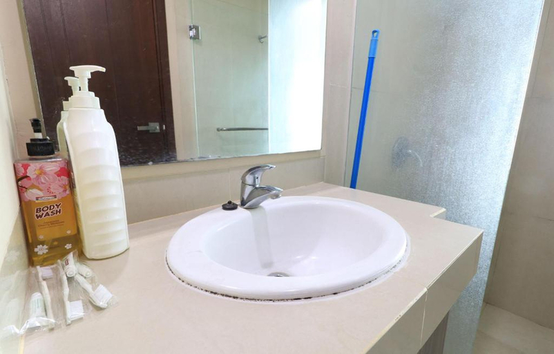 Bathroom 3, U Residence 2 by Ana Room, Tangerang