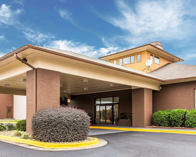 Exterior & Views 2, Quality Suites Hickory South, Catawba
