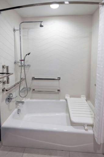 Bathroom 4, Fairfield Inn & Suites by Marriott Arkadelphia, Clark