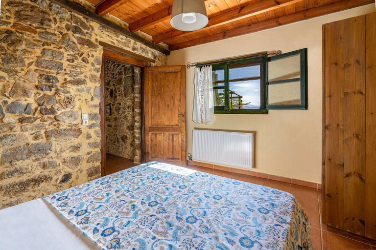 Bedroom 5, Orgon Farm Houses, Crete