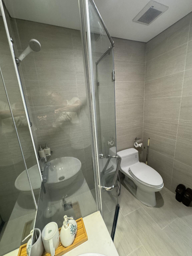 Bedroom 3, Studio in a Luxury @Vinhomes Green Bay Ha Noi, Cầu Giấy