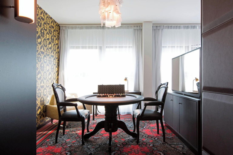 Dining Room 14