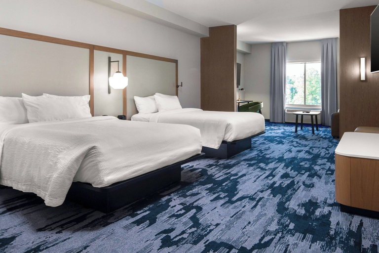 Bedroom 3, Fairfield Inn & Suites by Marriott Rocky Mount, Nash