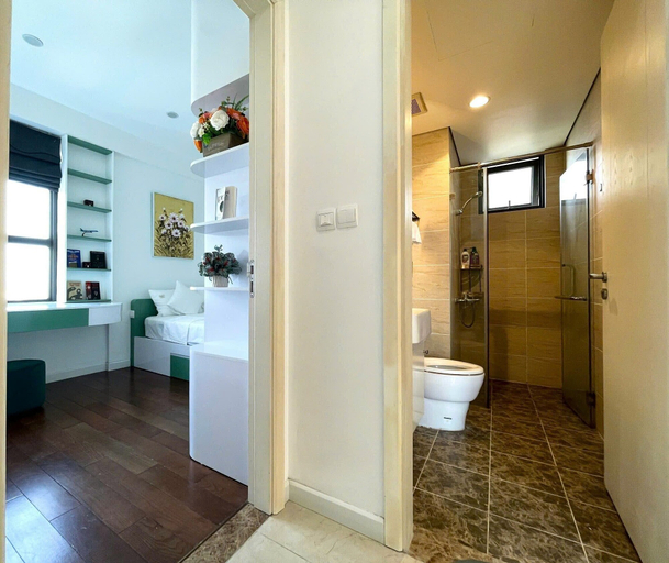 Bathroom 25