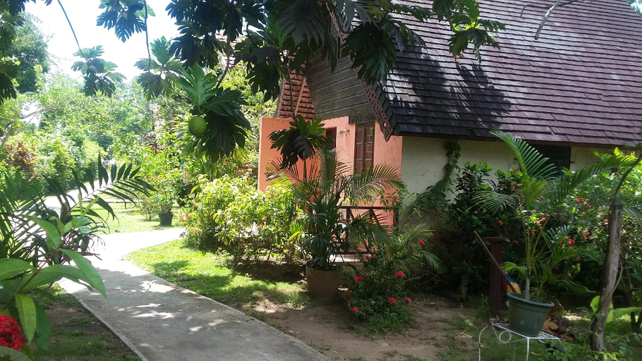 Public Area, Firefly Beach Cottages and Suites