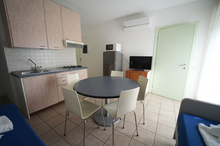 Others 5, Residence Lugano, Rimini