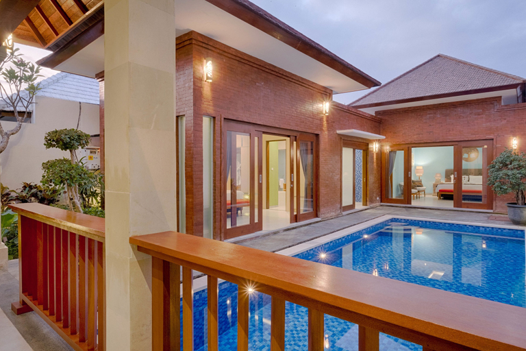 Swimming Pool 9