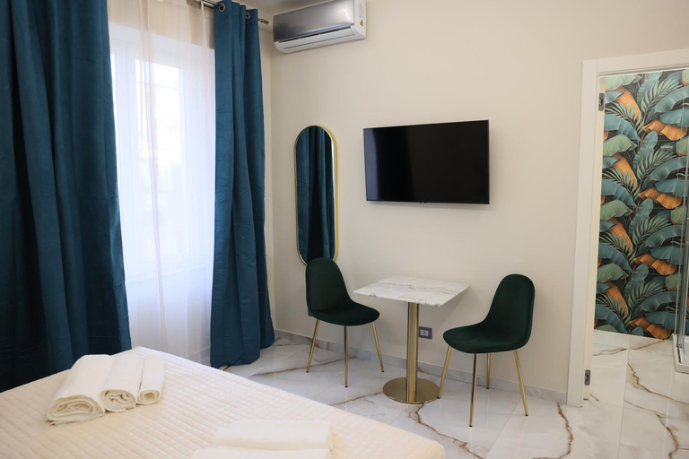 Facilities 5, Napoli Central Suites, Napoli